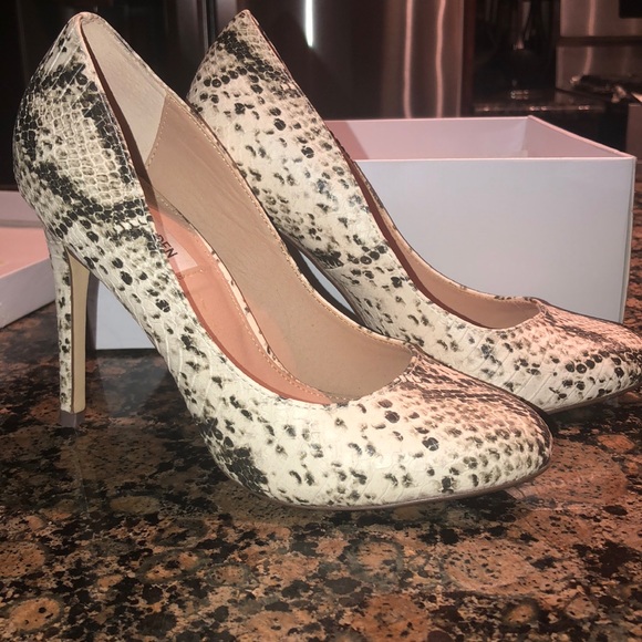 Steve Madden natural snake pietra heels 6.5 - Picture 3 of 5
